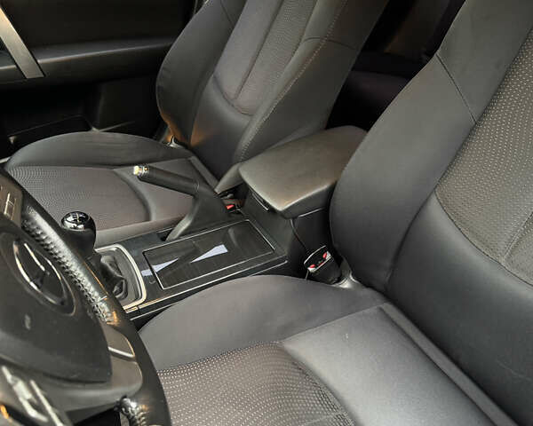 Сірий Мазда 6, об'ємом двигуна 2.2 л та пробігом 319 тис. км за 6350 $, фото 9 на Automoto.ua