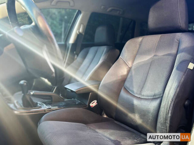 Сірий Мазда 6, об'ємом двигуна 2.2 л та пробігом 253 тис. км за 7600 $, фото 8 на Automoto.ua