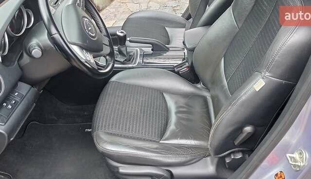 Серый Мазда 6, объемом двигателя 2.2 л и пробегом 235 тыс. км за 9000 $, фото 19 на Automoto.ua