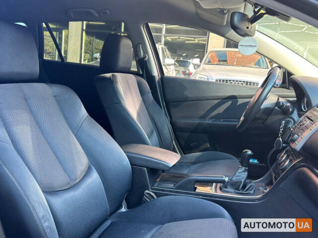 Сірий Мазда 6, об'ємом двигуна 2.2 л та пробігом 253 тис. км за 7600 $, фото 19 на Automoto.ua