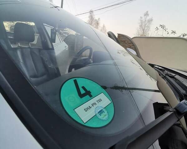 Сірий Мазда 6, об'ємом двигуна 2 л та пробігом 270 тис. км за 5600 $, фото 17 на Automoto.ua