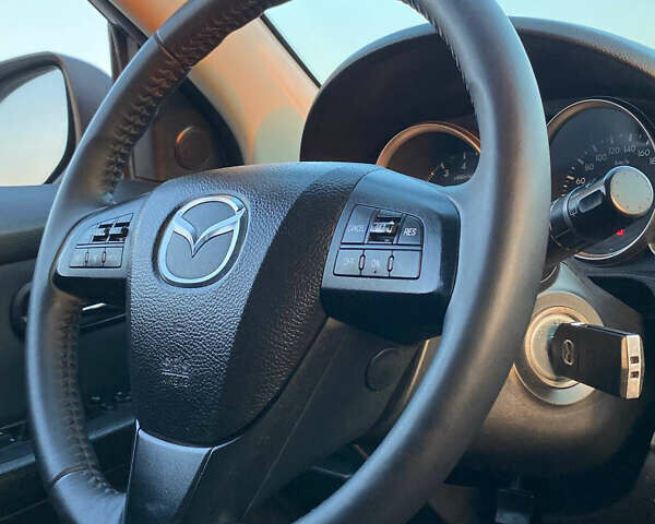 Серый Мазда 6, объемом двигателя 2 л и пробегом 238 тыс. км за 8100 $, фото 9 на Automoto.ua