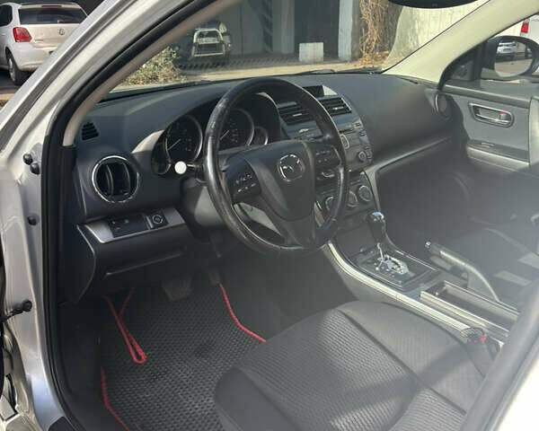 Серый Мазда 6, объемом двигателя 2 л и пробегом 137 тыс. км за 7500 $, фото 9 на Automoto.ua