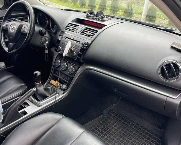 Сірий Мазда 6, об'ємом двигуна 2.2 л та пробігом 310 тис. км за 7200 $, фото 4 на Automoto.ua