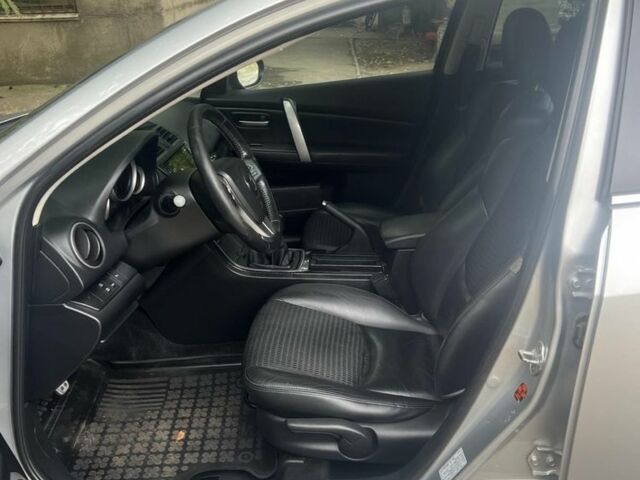 Серый Мазда 6, объемом двигателя 2.2 л и пробегом 306 тыс. км за 4350 $, фото 2 на Automoto.ua