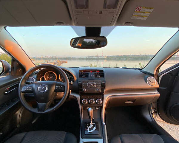 Серый Мазда 6, объемом двигателя 2 л и пробегом 238 тыс. км за 8100 $, фото 10 на Automoto.ua