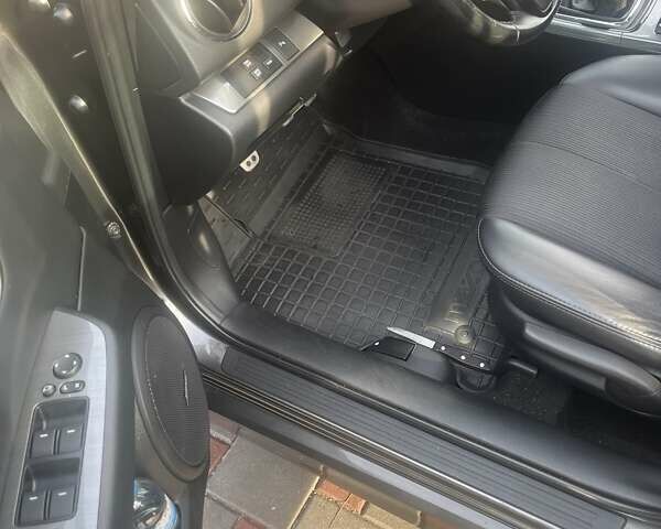 Сірий Мазда 6, об'ємом двигуна 2 л та пробігом 221 тис. км за 8100 $, фото 15 на Automoto.ua
