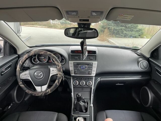 Серый Мазда 6, объемом двигателя 2 л и пробегом 276 тыс. км за 3410 $, фото 15 на Automoto.ua