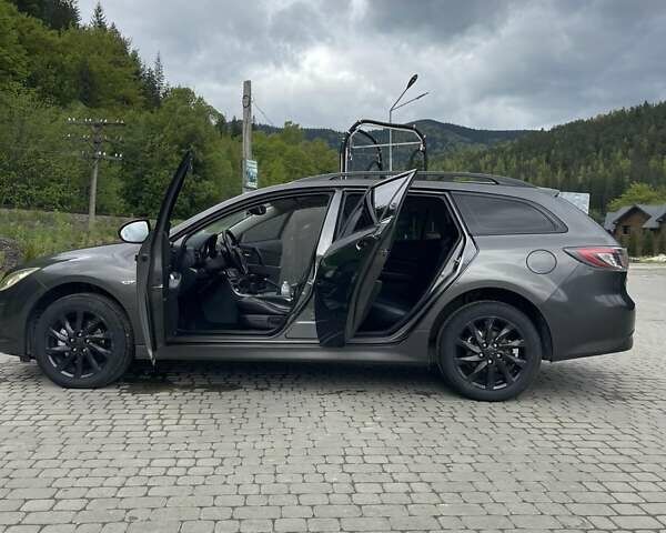 Сірий Мазда 6, об'ємом двигуна 2.2 л та пробігом 310 тис. км за 7200 $, фото 3 на Automoto.ua