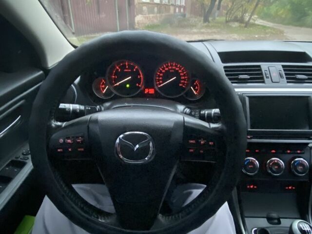 Сірий Мазда 6, об'ємом двигуна 2.2 л та пробігом 500 тис. км за 3400 $, фото 6 на Automoto.ua