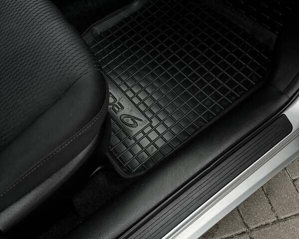 Сірий Мазда 6, об'ємом двигуна 1.8 л та пробігом 240 тис. км за 7700 $, фото 41 на Automoto.ua