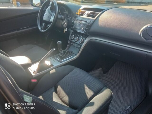 Сірий Мазда 6, об'ємом двигуна 2.2 л та пробігом 266 тис. км за 8200 $, фото 3 на Automoto.ua