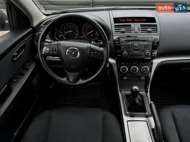 Сірий Мазда 6, об'ємом двигуна 1.8 л та пробігом 240 тис. км за 7700 $, фото 38 на Automoto.ua