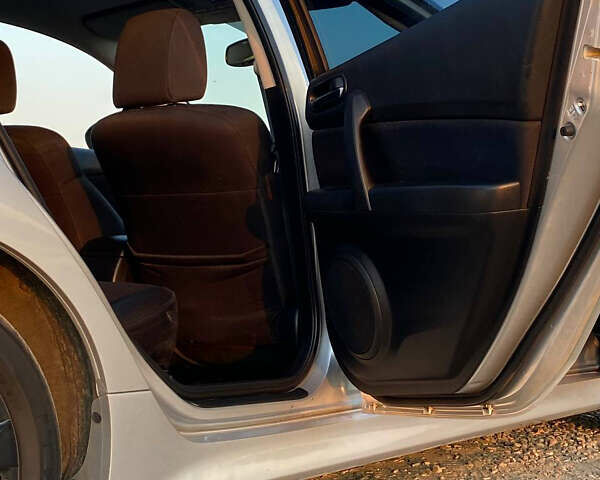 Серый Мазда 6, объемом двигателя 2 л и пробегом 238 тыс. км за 8100 $, фото 14 на Automoto.ua