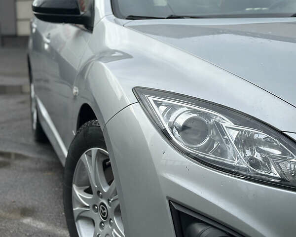 Сірий Мазда 6, об'ємом двигуна 2.18 л та пробігом 200 тис. км за 7099 $, фото 2 на Automoto.ua