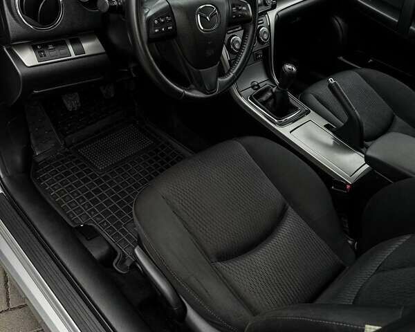 Сірий Мазда 6, об'ємом двигуна 1.8 л та пробігом 240 тис. км за 7700 $, фото 47 на Automoto.ua