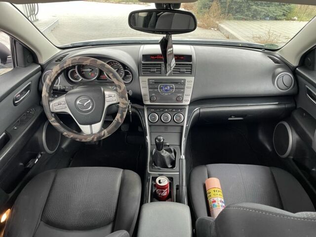 Серый Мазда 6, объемом двигателя 2 л и пробегом 276 тыс. км за 3410 $, фото 16 на Automoto.ua