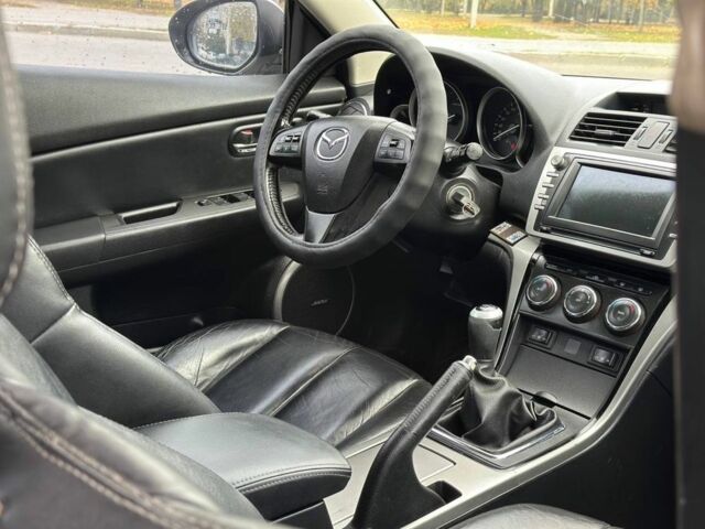Мазда 6 2010 в Харькове на Automoto.ua Серый Мазда 6, объемом двигателя 2.2 л и пробегом 123 тыс. км за 3000 $, фото 5 на Automoto.ua