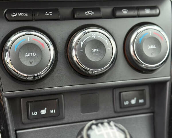 Сірий Мазда 6, об'ємом двигуна 2.2 л та пробігом 240 тис. км за 6750 $, фото 29 на Automoto.ua