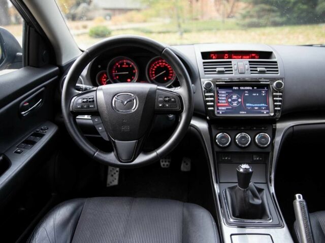 Серый Мазда 6, объемом двигателя 2.2 л и пробегом 215 тыс. км за 7000 $, фото 15 на Automoto.ua