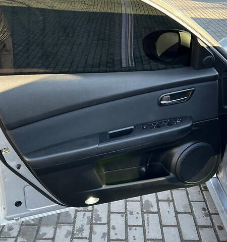 Сірий Мазда 6, об'ємом двигуна 2.2 л та пробігом 262 тис. км за 8399 $, фото 19 на Automoto.ua