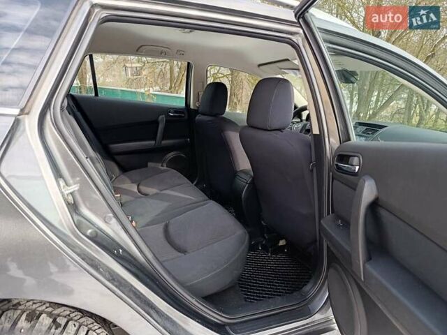 Сірий Мазда 6, об'ємом двигуна 2.18 л та пробігом 248 тис. км за 5600 $, фото 4 на Automoto.ua