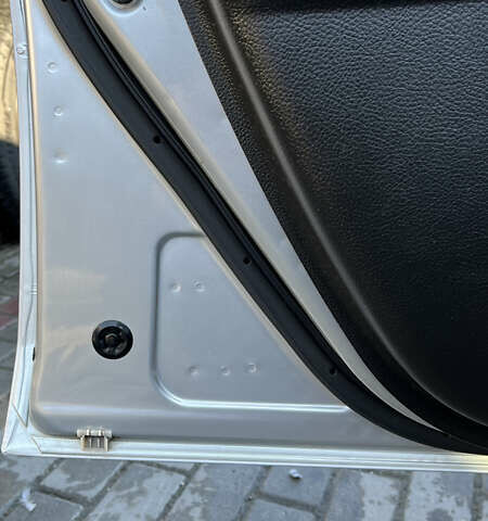 Сірий Мазда 6, об'ємом двигуна 2.2 л та пробігом 262 тис. км за 8399 $, фото 16 на Automoto.ua