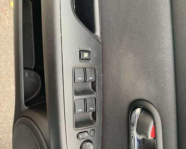 Серый Мазда 6, объемом двигателя 1.8 л и пробегом 207 тыс. км за 8900 $, фото 10 на Automoto.ua