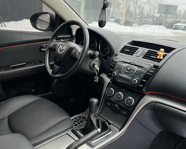 Сірий Мазда 6, об'ємом двигуна 2.18 л та пробігом 280 тис. км за 8500 $, фото 23 на Automoto.ua