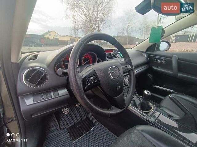 Серый Мазда 6, объемом двигателя 2.2 л и пробегом 324 тыс. км за 7900 $, фото 6 на Automoto.ua