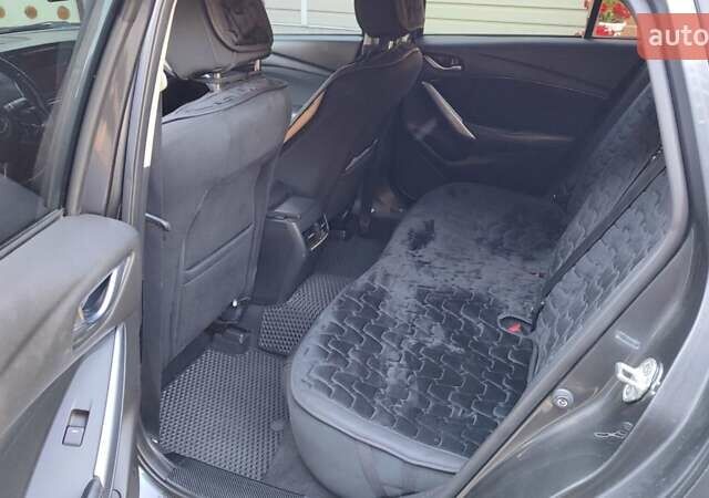 Серый Мазда 6, объемом двигателя 2.19 л и пробегом 226 тыс. км за 10500 $, фото 29 на Automoto.ua