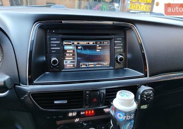 Серый Мазда 6, объемом двигателя 2.19 л и пробегом 226 тыс. км за 10500 $, фото 25 на Automoto.ua