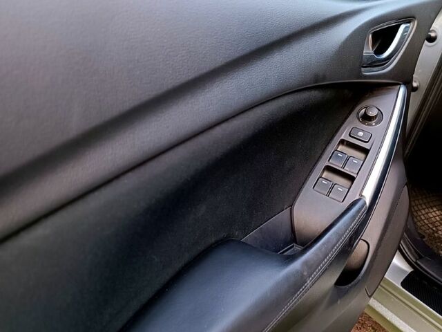 Серый Мазда 6, объемом двигателя 2.2 л и пробегом 222 тыс. км за 9900 $, фото 7 на Automoto.ua