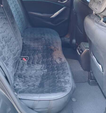 Серый Мазда 6, объемом двигателя 2.19 л и пробегом 226 тыс. км за 10500 $, фото 17 на Automoto.ua