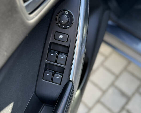 Серый Мазда 6, объемом двигателя 2.19 л и пробегом 260 тыс. км за 10300 $, фото 25 на Automoto.ua