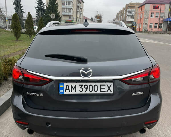 Серый Мазда 6, объемом двигателя 2.2 л и пробегом 293 тыс. км за 13000 $, фото 9 на Automoto.ua