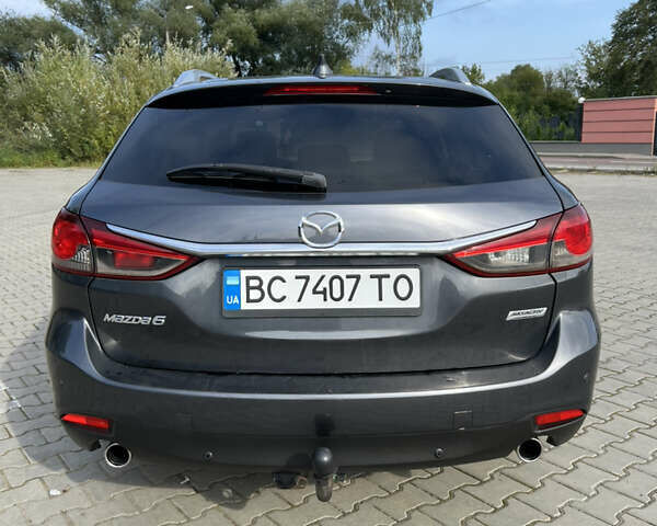 Сірий Мазда 6, об'ємом двигуна 2.19 л та пробігом 292 тис. км за 10400 $, фото 9 на Automoto.ua
