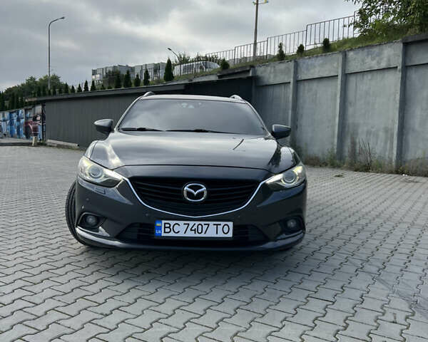 Сірий Мазда 6, об'ємом двигуна 2.19 л та пробігом 292 тис. км за 10400 $, фото 2 на Automoto.ua