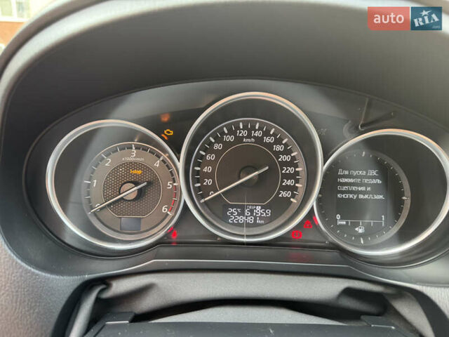 Серый Мазда 6, объемом двигателя 2.19 л и пробегом 228 тыс. км за 11700 $, фото 11 на Automoto.ua