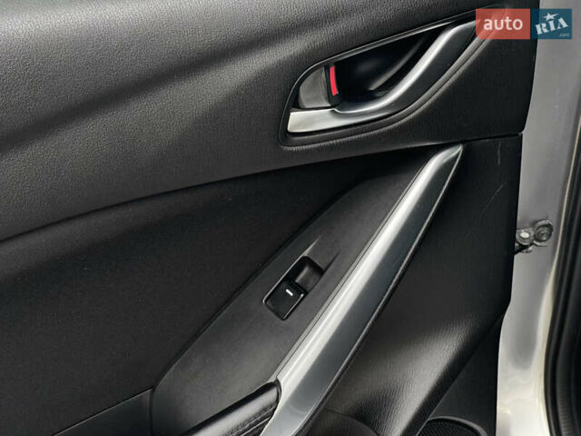 Серый Мазда 6, объемом двигателя 2.2 л и пробегом 255 тыс. км за 11450 $, фото 62 на Automoto.ua