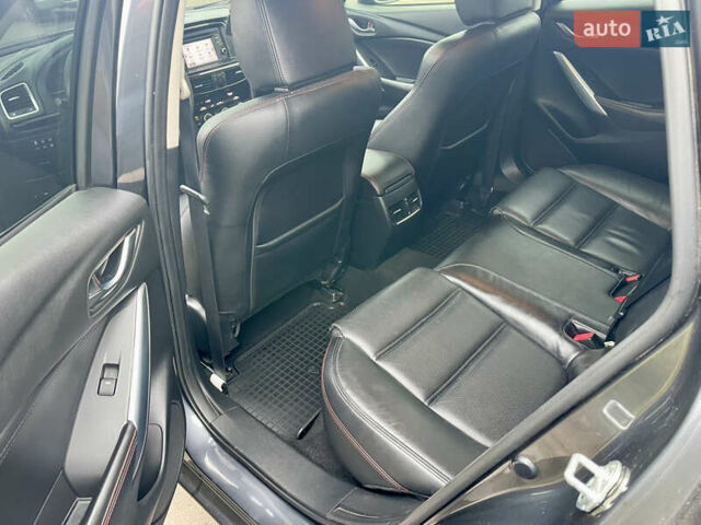 Серый Мазда 6, объемом двигателя 2.2 л и пробегом 293 тыс. км за 13000 $, фото 4 на Automoto.ua