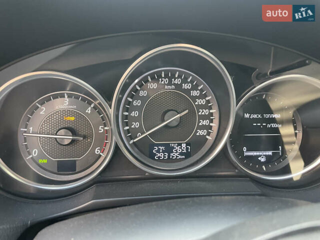 Серый Мазда 6, объемом двигателя 2.2 л и пробегом 293 тыс. км за 13000 $, фото 15 на Automoto.ua