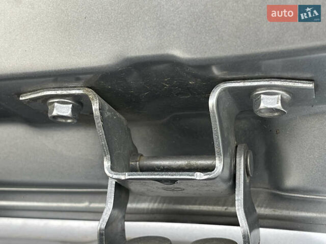 Серый Мазда 6, объемом двигателя 2.2 л и пробегом 255 тыс. км за 11450 $, фото 106 на Automoto.ua