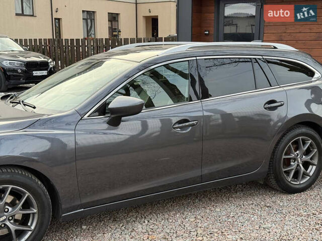 Серый Мазда 6, объемом двигателя 2.19 л и пробегом 226 тыс. км за 10900 $, фото 6 на Automoto.ua