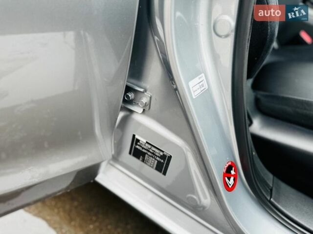 Сірий Мазда 6, об'ємом двигуна 2.2 л та пробігом 260 тис. км за 11150 $, фото 45 на Automoto.ua