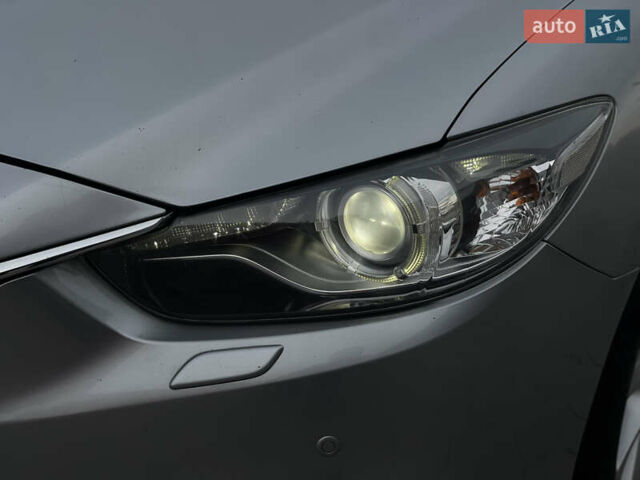 Сірий Мазда 6, об'ємом двигуна 2.2 л та пробігом 256 тис. км за 10950 $, фото 11 на Automoto.ua