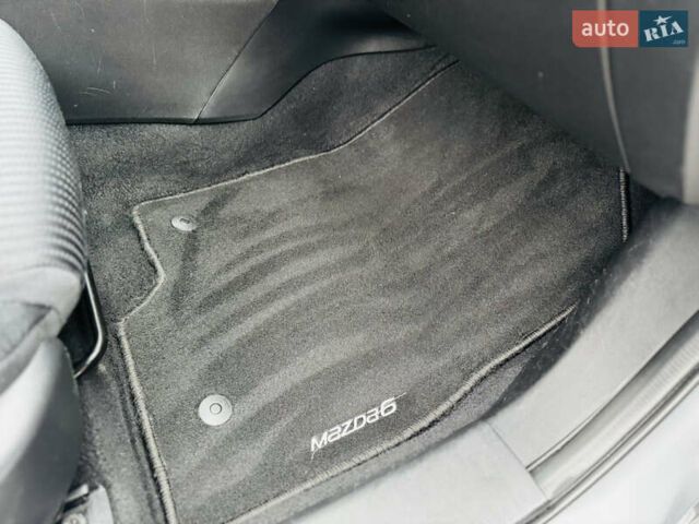 Сірий Мазда 6, об'ємом двигуна 2.2 л та пробігом 260 тис. км за 11500 $, фото 77 на Automoto.ua