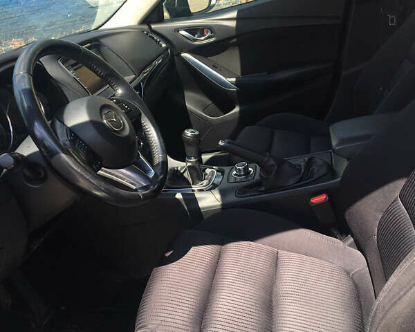Сірий Мазда 6, об'ємом двигуна 2.2 л та пробігом 339 тис. км за 11500 $, фото 5 на Automoto.ua
