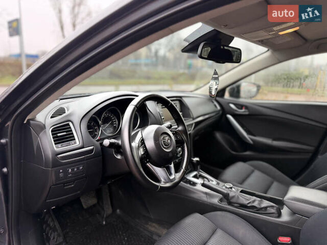 Серый Мазда 6, объемом двигателя 2.19 л и пробегом 259 тыс. км за 9999 $, фото 28 на Automoto.ua