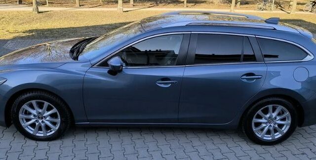 Сірий Мазда 6, об'ємом двигуна 2.19 л та пробігом 211 тис. км за 8650 $, фото 4 на Automoto.ua